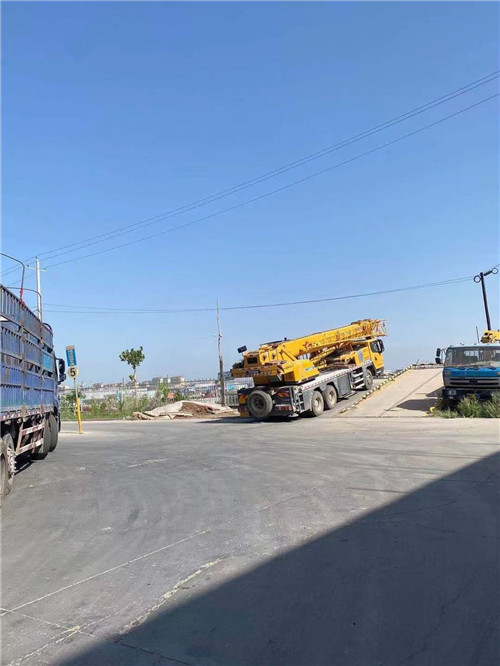 吴桥县25吨吊车的租赁价格大概是多少？