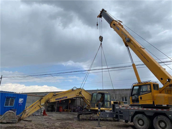 吴桥县25吨吊车的工作半径是多少？