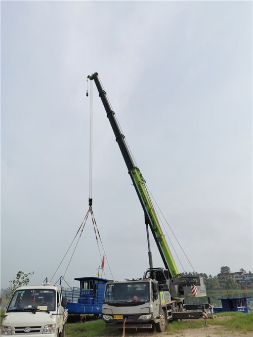 吴桥县桥梁建设吊装案例